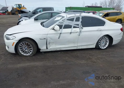 2013 BMW 535I xDrive z USA, uszkodzony, nr VIN WBAFU7C54DDU73930